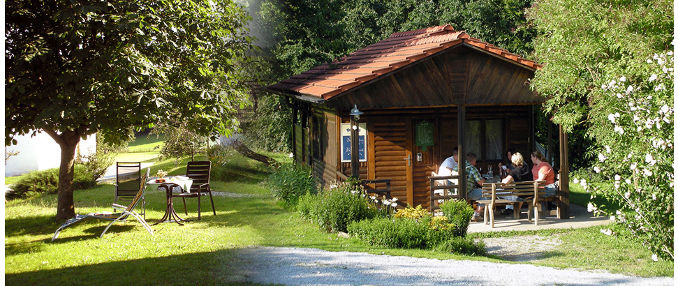 Urlaub mit Hund in Bayern, Bayerischer Wald mit Hundesport, Seminare wie Agility, Fährte, Schutzdienst, Unterordnung, Mantrailling, Dummytraining